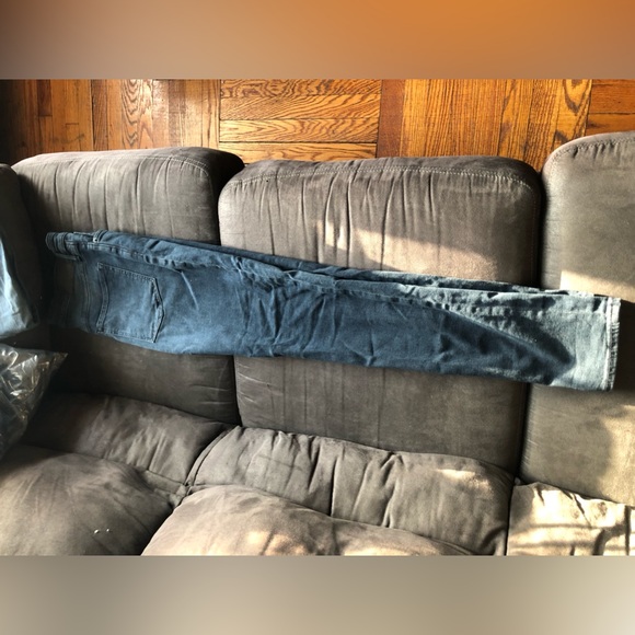 Size 34 H&M Jean - Picture 2 of 3